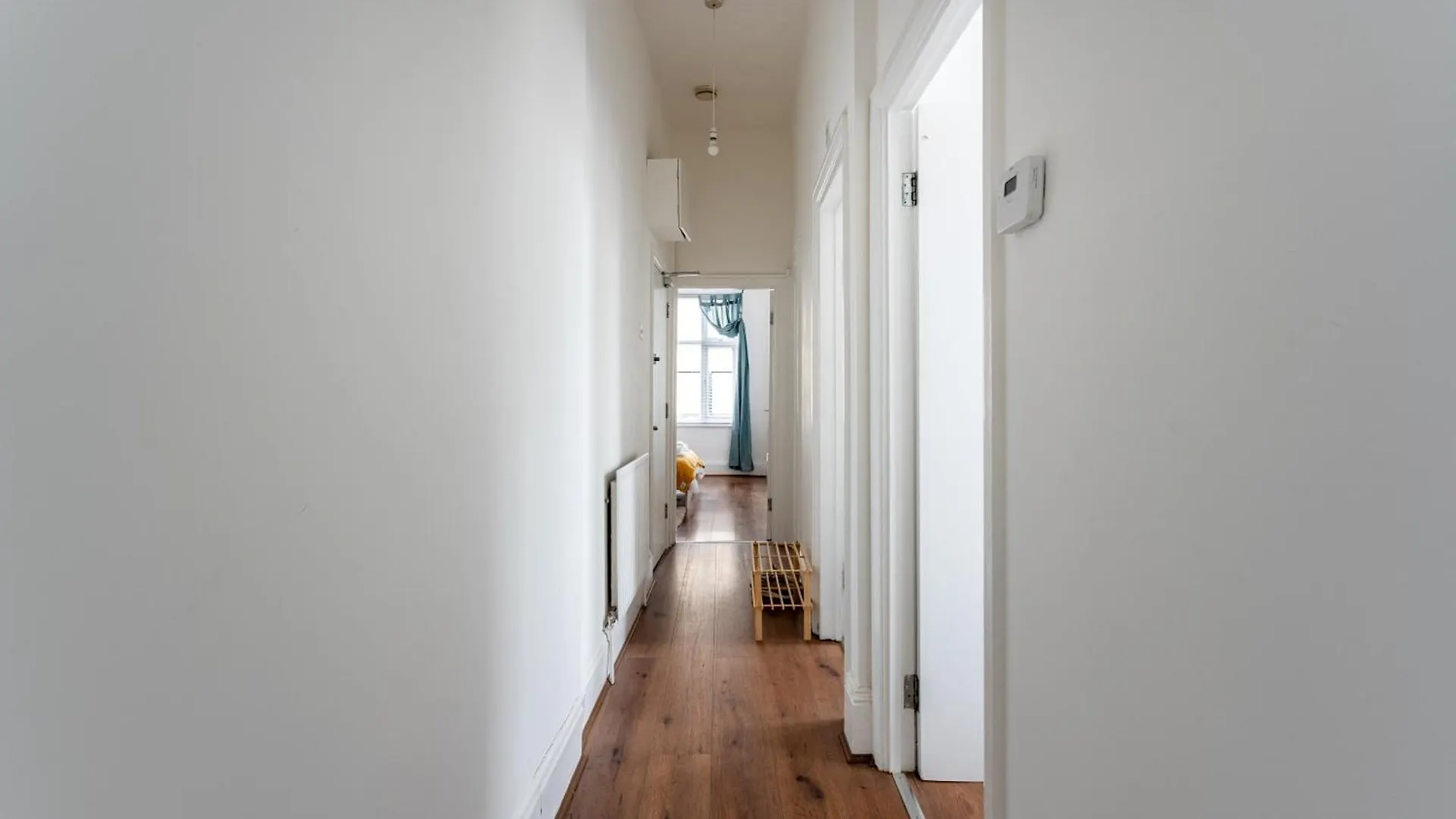 Cozy Room With Shared Bathroom London